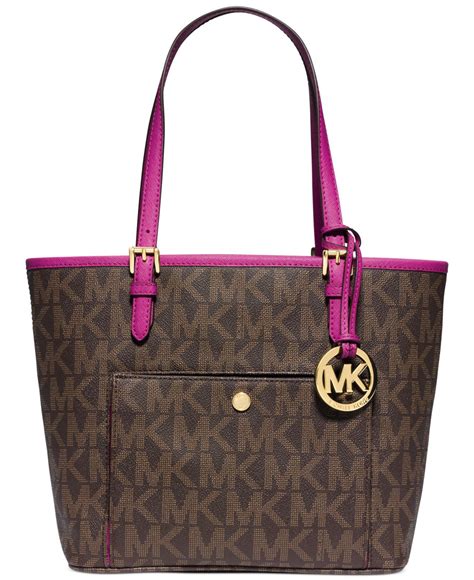 michael kors jet set vs voyager|Jet Set Medium Pocket Tote Bag .